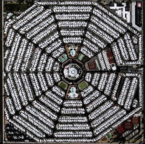 Modest Mouse: Strangers To Ourselves