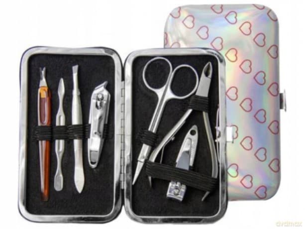 DONEGAL KOMPLET do manicure (2427) 7-elementowy 1op.