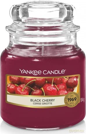 Yankee Candle Classic small candle Black Cherry 104 g