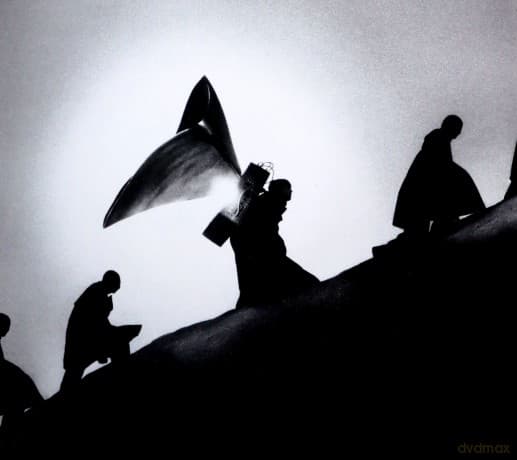 James Blake: Playing Robots Into Heaven