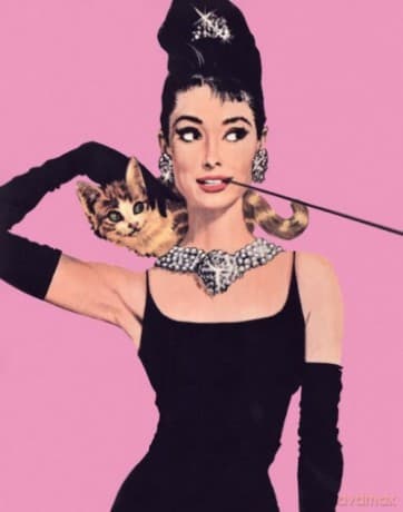 Audrey Hepburn (Pink)