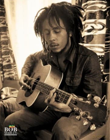 Bob Marley (Sitting)