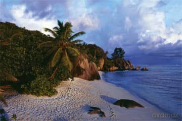 Rajska Plaża Przed Burzą