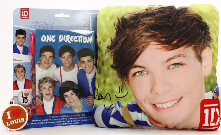 One Direction - Louis: Poduszka + Brelok + Notatnik z Długopisem Żelowym