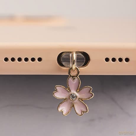 Zawieszka Charms USB-C pink