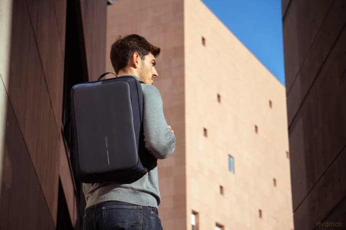 Plecak antykradzieżowy BOBBY BIZZ 2.0 NAVY