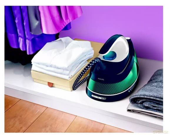 Generator pary PerfectCare Compact GC7844/20