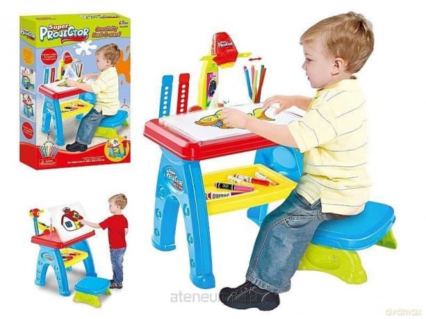 Stół edukacyjny z projektorem, krzesełko