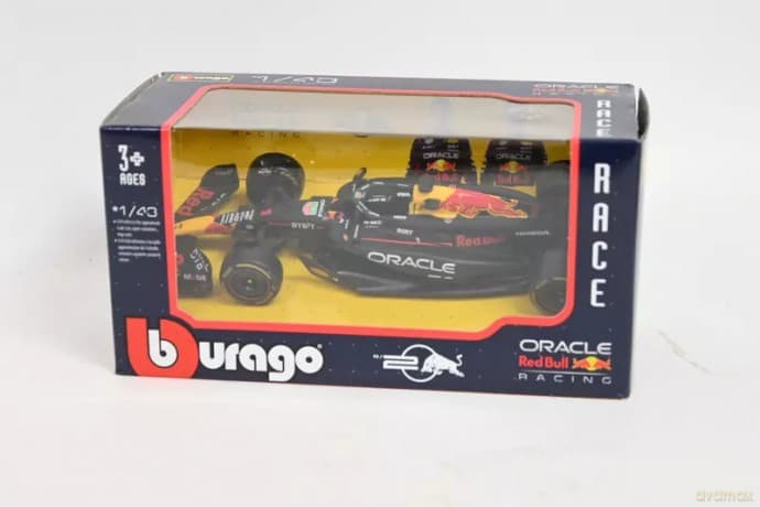 BBU 1:43 Race Oracle RedBull Racing 38097_1