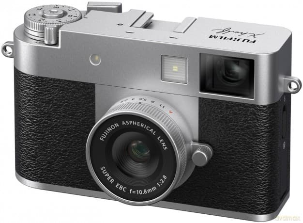 FujiFilm - X half X-HF1