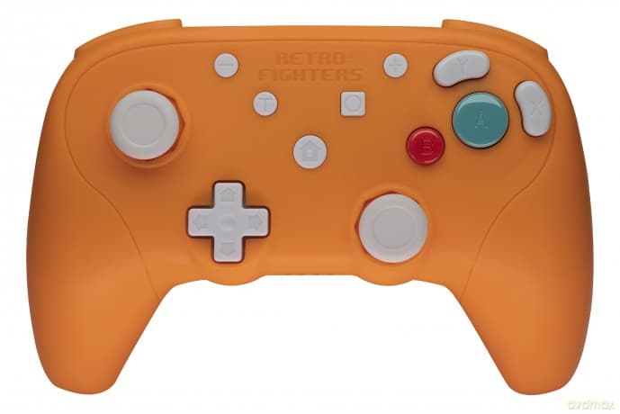 Retro-Fighters - BattlerGC 2.4G Controller - Orange