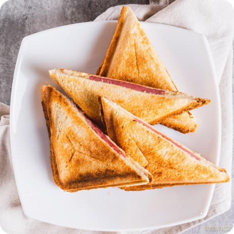 Huslog opiekacz na 4 kanapki sandwich 1800W