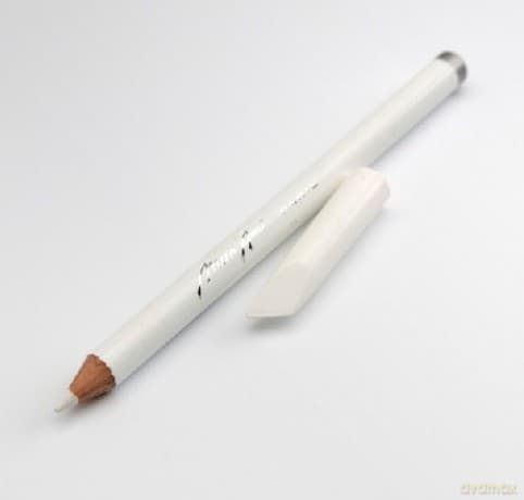 MON AMI Kredka pod paznokcie biała