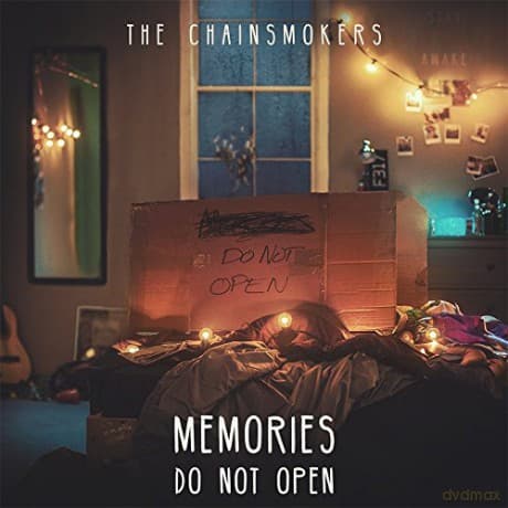 The Chainsmokers: Memories...Do Not Open